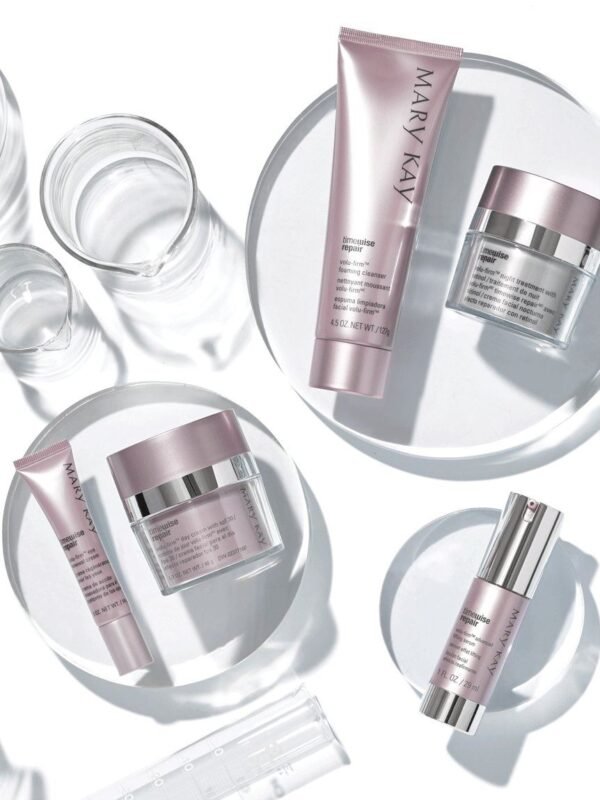 Crema Facial para el Día Efecto Reparador FPS 30 Volu-Firm® TimeWise Repair® 48g